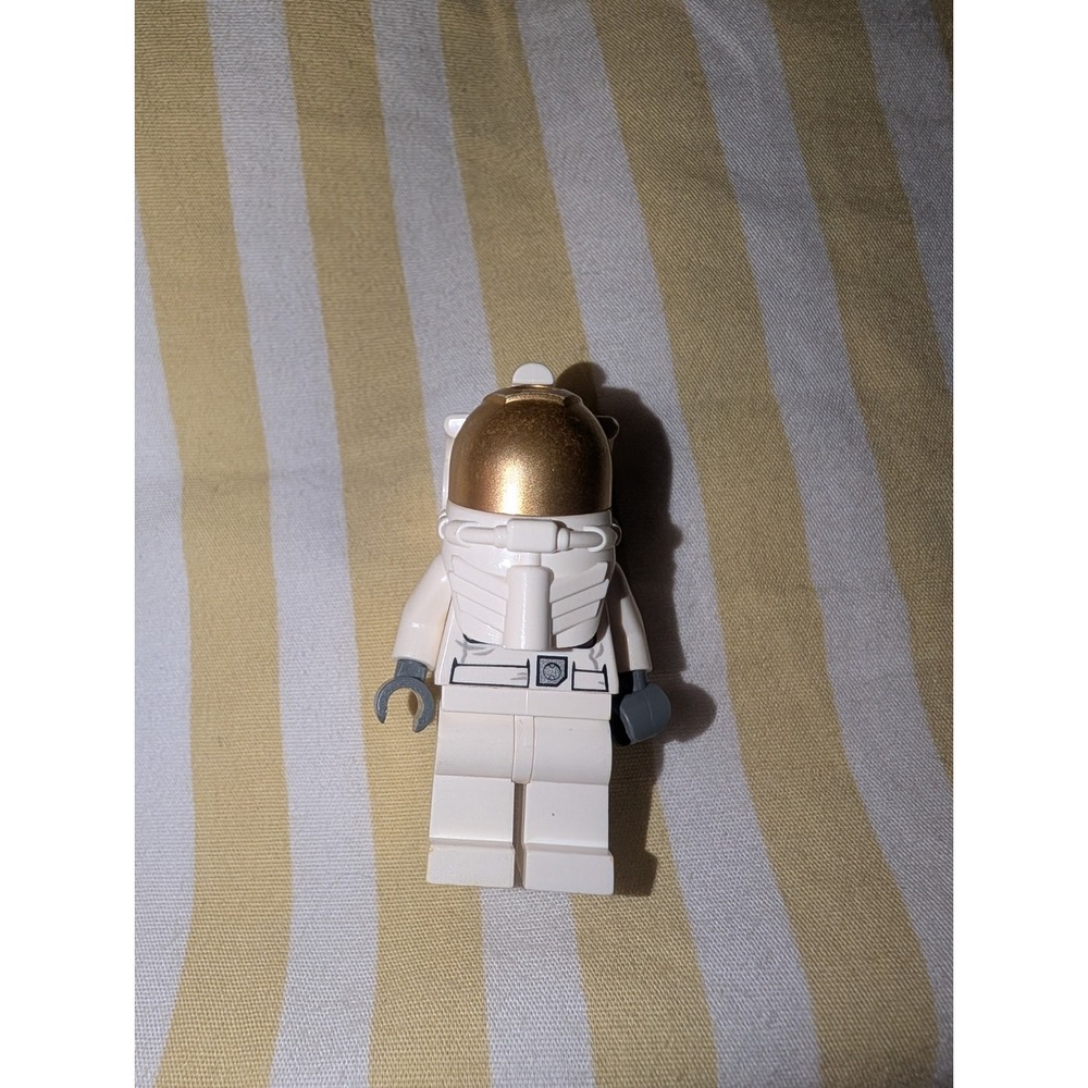 Lego Minifigure City Space Astronaut Female Figure col279 White Gold